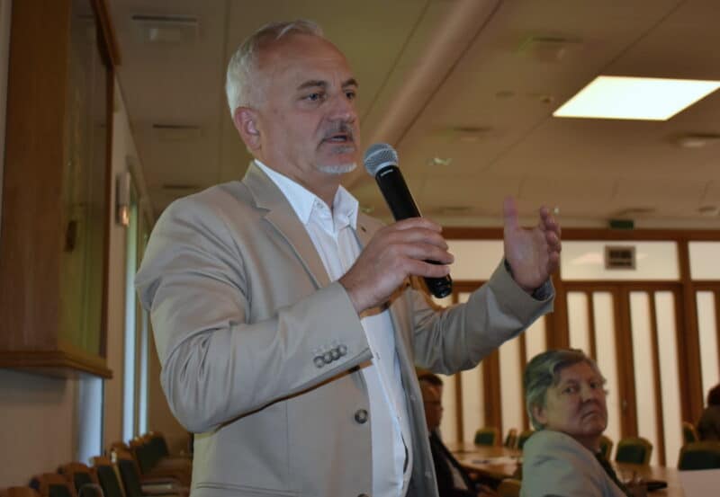 Prof. dr hab. Jacek Hilszczański